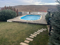 Casa cu piscina si foisor zona Rediu
