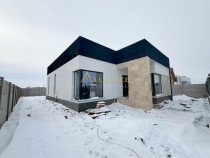 Casa Individuala / 3 Camere / 2 Bai / Teren 370 mp