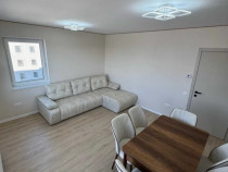 Apartament 3 camere, decomandat - zona Tractorul
