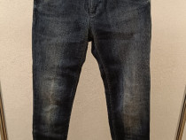 Armani Jeans cu c&acirc;teva urme de folosire