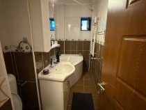 Inchiriez apartament 2 camere decomandat &ndash; zona dacia, constanța