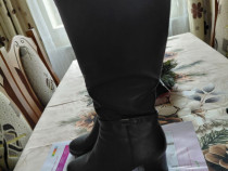 Cizme de dam&acirc; marimea 39