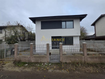 Casa de Com.Berceni 3 minute de Bd.1 Mai