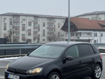 Volkswagen / Golf 2.0 TDI