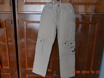 Pantaloni bej cu buzunare laterale
