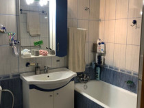 Apartament cu 3 camere decomandate in Zamca