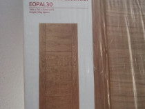 Uși din lemn stejar