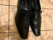 Pantofi negri frumosi