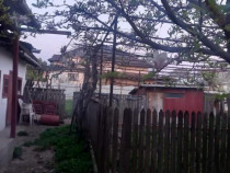 De vanzare casa in Comuna Cordun,teren 780