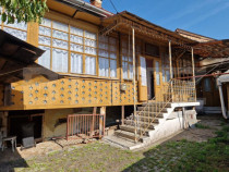Casă în Abrud, teren 480mp, zona ultracentrala a orasului.