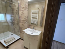 Mobilier chiuvetă baie cu oglindă