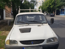 Autoutilitara Dacia 1305