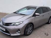 Toyota Auris1.8 hybrid,2015,piele,panoramic