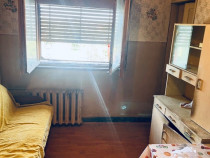 Apartament 2 camere magazinul Zena din cartier lângă Primărie