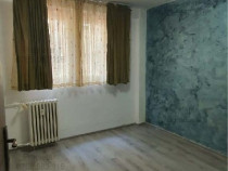 Proprietar apartament 2 camere parter luica nr. 17 bloc 5