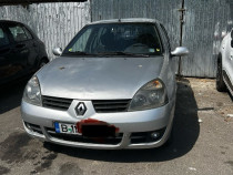 Renault clio masina