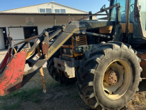 Tractor Renault cu încărcător