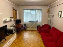 Apartament cu 3 camere, mobilat - Piata Centrala