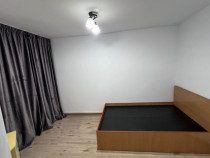 Apartament cu 3 Camere, 2 Băi și 2 Balcoane, etaj intermed