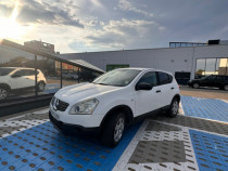 Nissan Qashqai masina