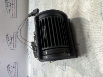 Grila ventilatie dreapta Ford Galaxy 2002, 7M5819704E