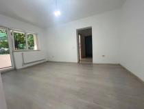 Apartament 3 camere - etajul 1 - Podu Roș, Liceul Racoviț?