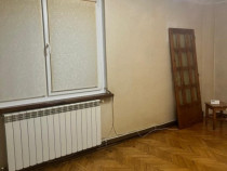 Apartament Central ,3 camere, 72mp ,etaj intermediar, zona