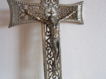 Cadou rar Cruce Crucifix vintage Filigran Rococo metal Franta 1960