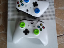 Xbox one s cu 2 controlere 16 jocuri accesorii la controllere