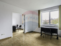 Apartament cu 2 camere de închiriat în zona Central