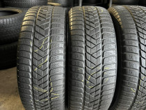 4 anvelope de iarna 235/55/17 Pirelli