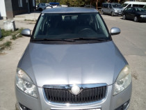 Skoda Fabia 12 benzina an 2009