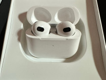 AirPods generația 3