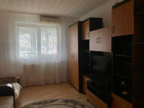 Inchiriez apartament 2 camere - Codlea-9 Mai