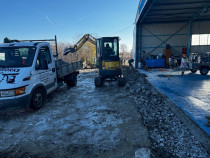 Miniexcavator de inchiriat