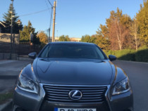 Lexus LS600h Hybrid