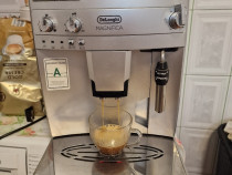 Expresor de cafea automat Delonghi Magnifica