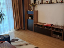 Apartament 3 camere decomandat 3/8, zona intersectia Calea R