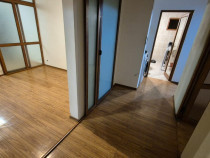 Apartament 4 camere CUG, etaj intermediar