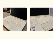 Laptop Toshiba alb