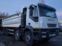 Autobasculanta Iveco Trakker 8x4