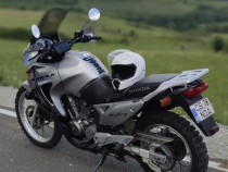 Motocicleta Honda Transalp