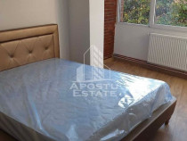 Apartament 3 camere,decomandat,centrala proprie,zona Medi...