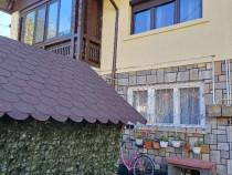 Apartament 3 camere în vilă pe stradă Avram Iancu.