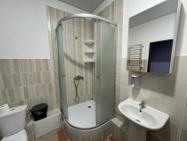 Apartament cu 2 camere zona Tractorul