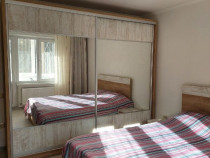 Apartament cu 3 camere in zona Spitalului Judetean