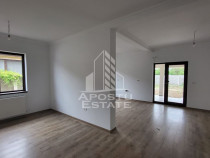 Duplex nou pe parter,4 camere,2 bai,Sag,la cheie