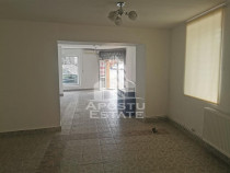 Casa in zona Printul Turcesc ,pretabil și pentru spatiu ...