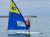 Placa cu vela,surfing+vela de rezerva