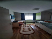 Apartament cu 4 camere, decomandat - zona Astra